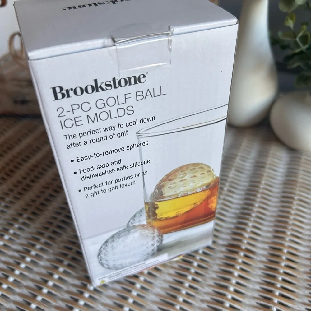 Brookstone 2-Piece Golf Ball Ice Molds